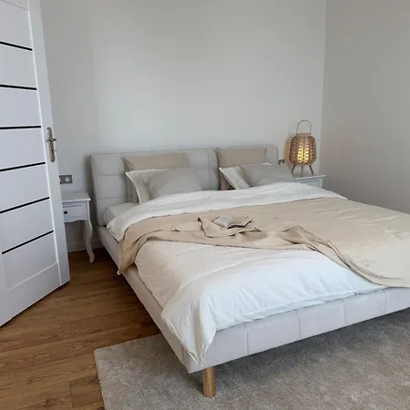 Apartment Luxurious In The Centre Of As