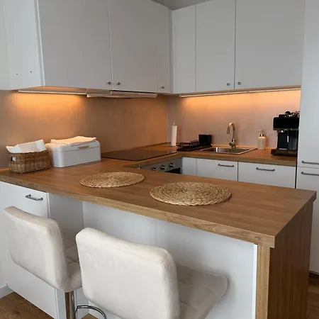 Luxurious In The Centre Of As Apartmán Aš