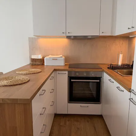 Luxurious In The Centre Of As Apartmán Aš